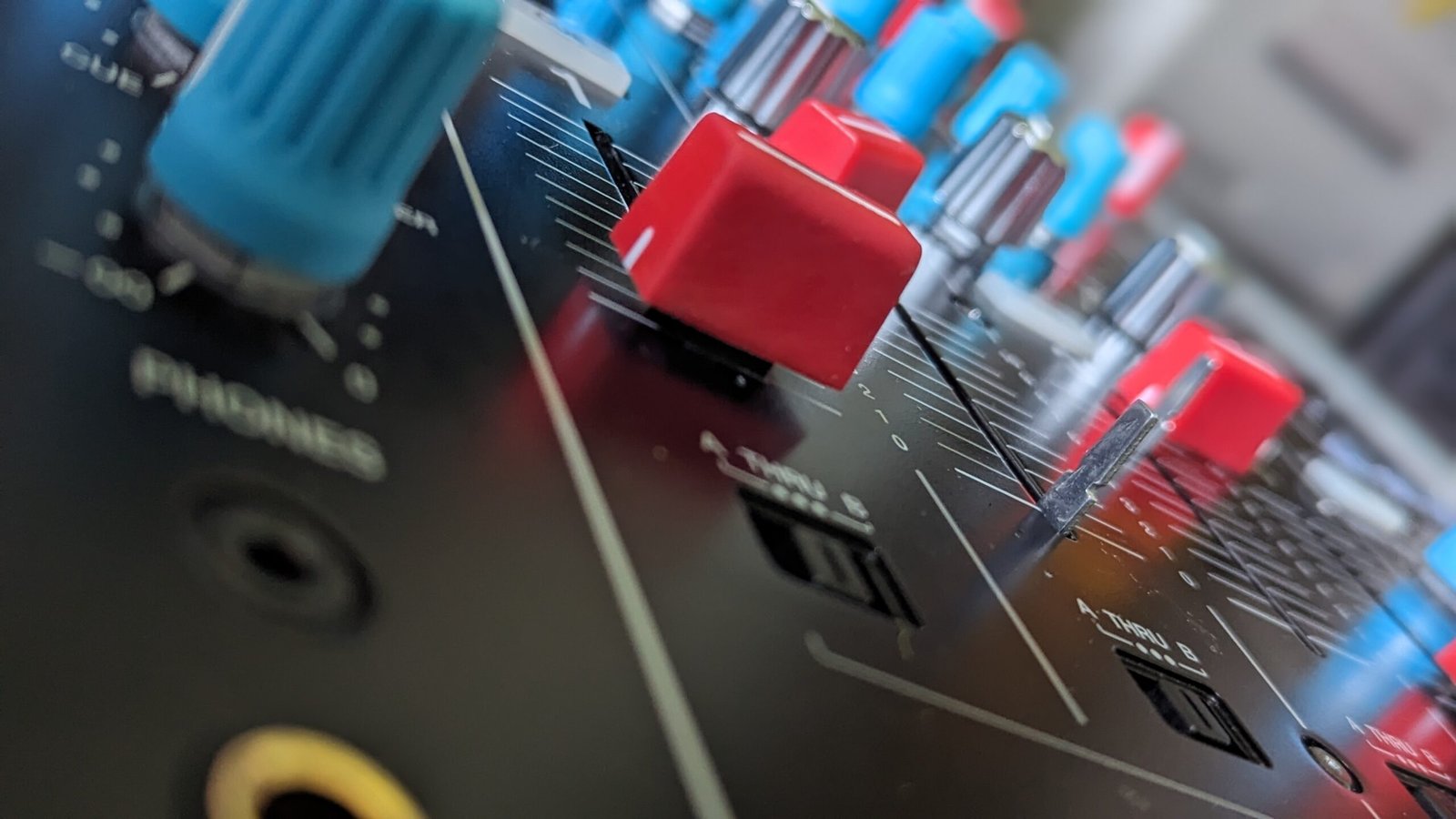 DJM Fader Support Slider - Image 2